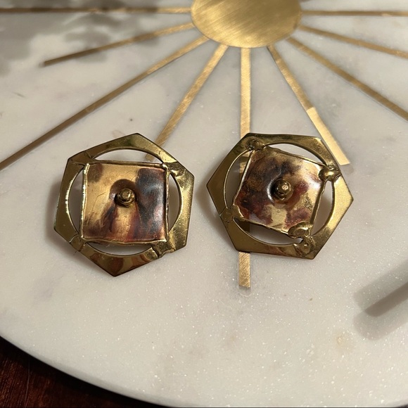 Vintage gold earring bundle - Picture 8 of 8